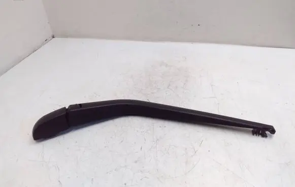 Toyota Prius (XW50) Rear wiper blade arm