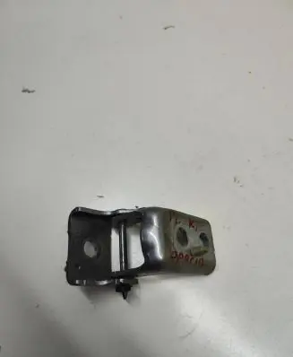 Citroen C5 Aircross Front door lower hinge 