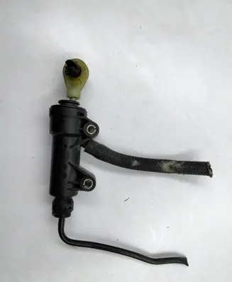 BMW 3 E90 E91 Clutch master cylinder 215257588223185