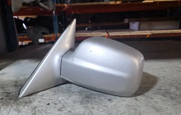 Front door electric wing mirror