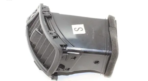 KIA Sorento Dashboard air vent grill cover trim 974102P000