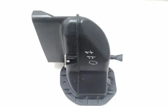 Audi Q7 4L Air intake duct part 7L0819049