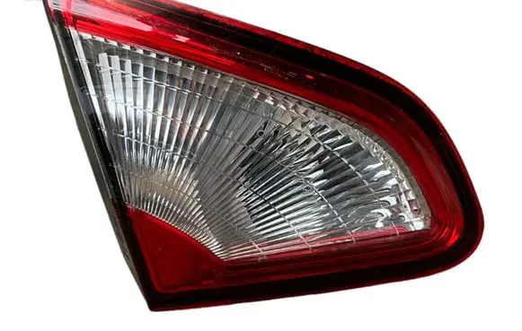 Nissan Qashqai Tailgate rear/tail lights 89503189 B26555BR01A