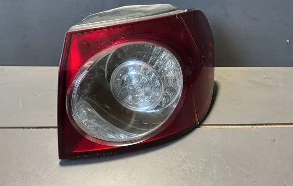 Volkswagen Golf Plus Rear/tail lights 5M0945096L 89035266
