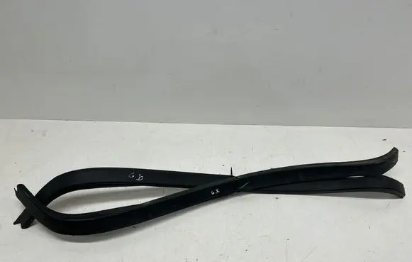Volkswagen Golf Plus Rear door trim (molding) 5M0839374C 5M0839373C
