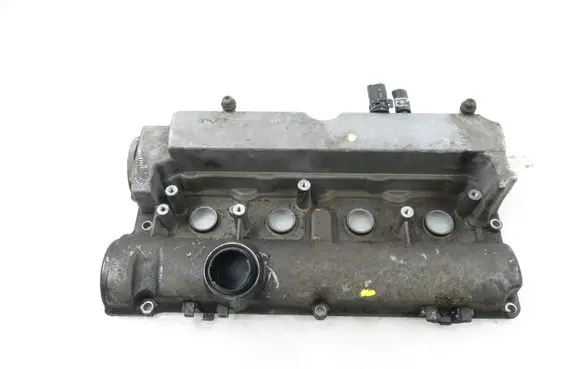 Opel Zafira A Rocker cam cover 90536413