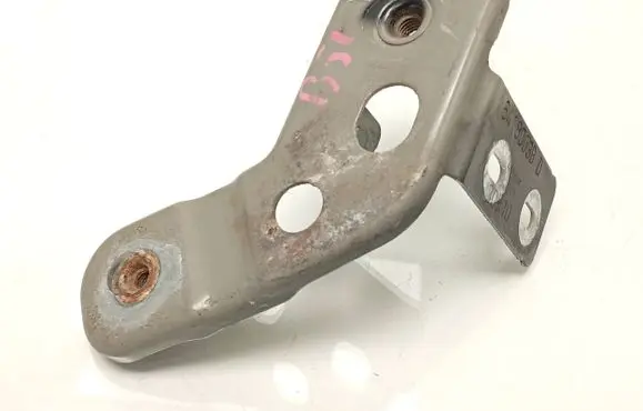 Renault Megane III Fender mounting bracket 6418003B