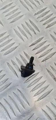 Suzuki Grand Vitara II Windshield washer spray nozzle 