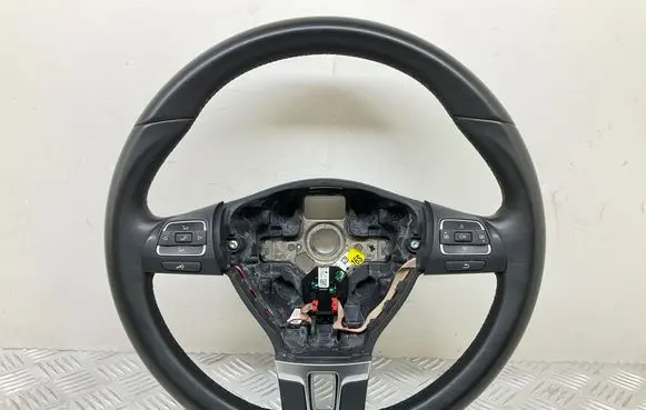 Volkswagen Tiguan Steering wheel 5K0959542C