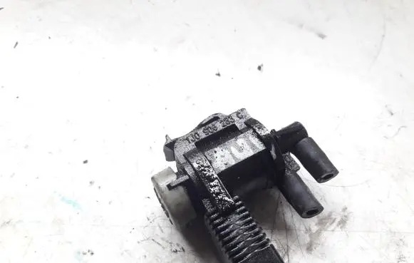 Audi A6 S6 C6 4F Vacuum valve 1J0906283C