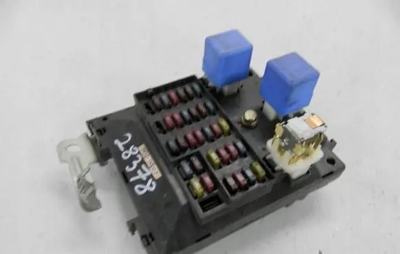 Nissan Almera Fuse box set 