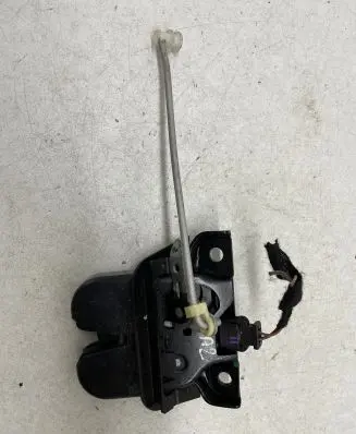 Audi A2 Tailgate/trunk/boot lock/catch/latch 893971632