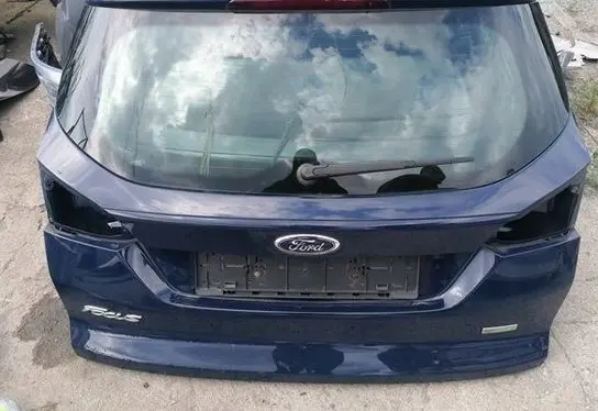 Ford Focus Tailgate/trunk/boot lid