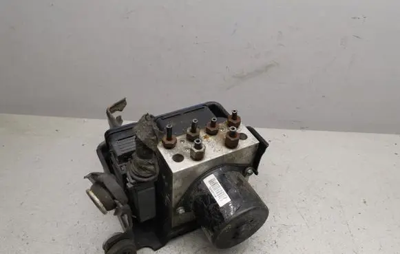 Opel Insignia A ABS Pump 13316697