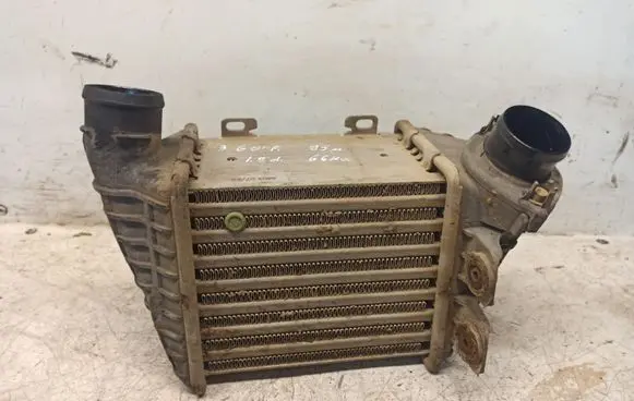 Volkswagen Golf III Intercooler radiator