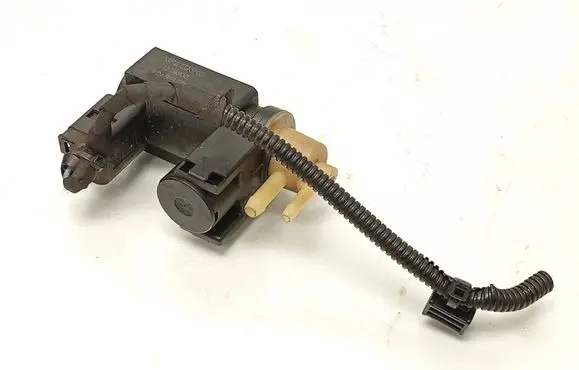 Volvo V60 Turbo solenoid valve 31339808