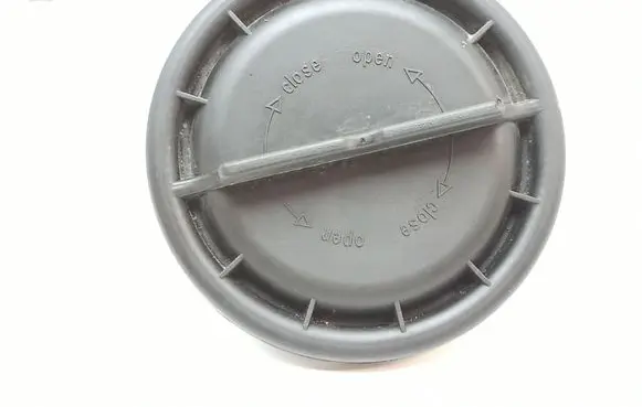 Headlight/headlamp dust cover