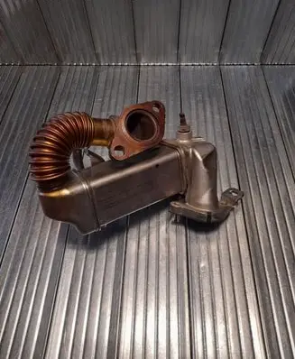Nissan X-Trail T32 EGR valve cooler 147350678R