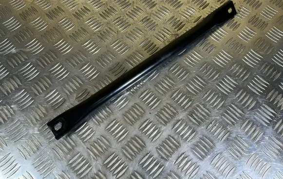 BMW 5 F10 F11 Radiator support slam panel bracket 7180318
