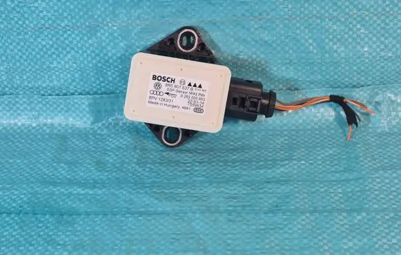 Audi A4 S4 B8 8K ESP acceleration yaw rate sensor 8R0907637B 7059634 0265005853