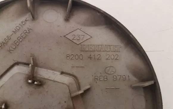 Renault Scenic II - Grand scenic II Original wheel cap 8200412202
