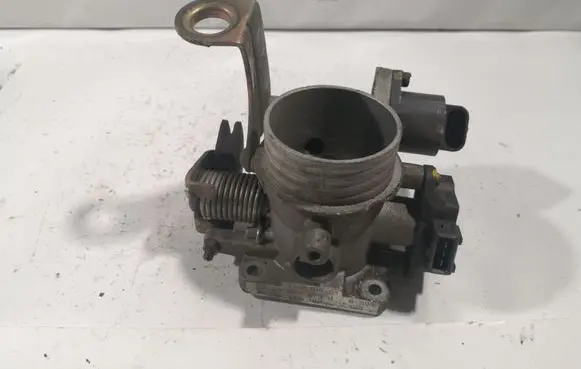 Renault Scenic I Throttle valve 71418601 50231900 7700861679H