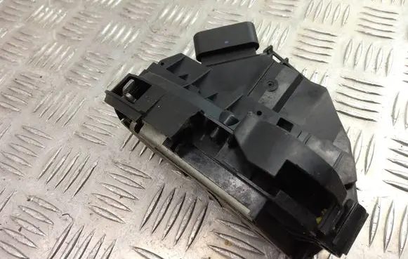 Ford C-MAX II Front door lock AM5AU21813AE