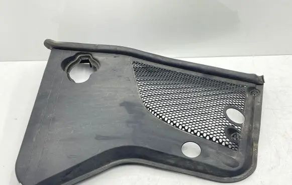 Mercedes-Benz E W213 Wiper trim A2138300100 12523023 WPT51527