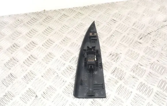 Nissan Note (E11) Electric window control switch 809619U10C