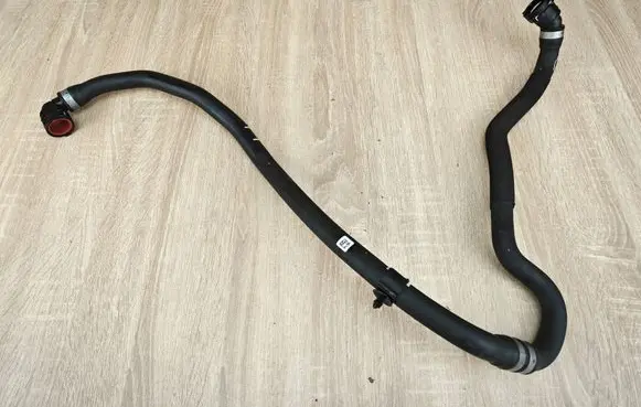 BMW X5 G05 Coolant pipe/hose 9845638