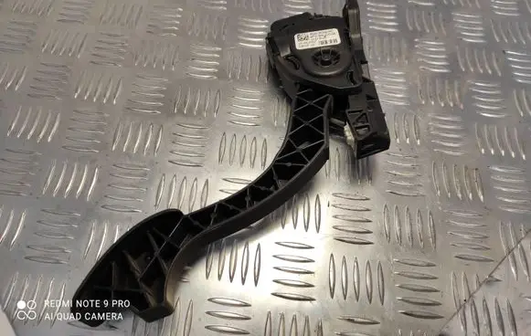 Ford Mondeo MK IV Accelerator throttle pedal 6G929F836NC 6PV00922008