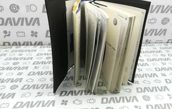Volkswagen Golf IV Owners service history hand book 