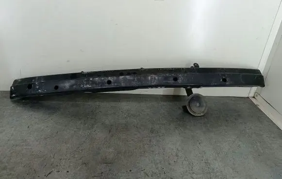 Opel Tigra B Front bumper support beam 