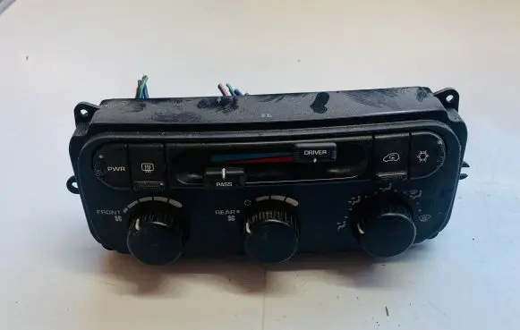 Chrysler Grand Voyager IV Climate control unit 05005003AF 2622B 2301013128