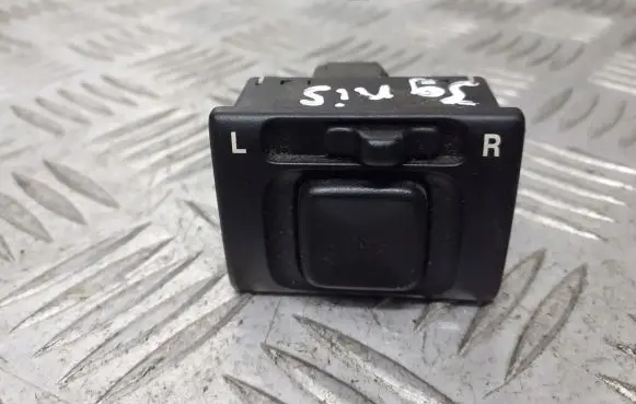 Suzuki Ignis Wing mirror switch