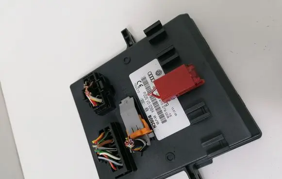 Audi A6 S6 C6 4F Comfort/convenience module 4F0907279