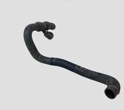 Volvo V70 Engine coolant pipe/hose S4000250