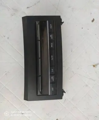 Mercedes-Benz E A207 Climate control unit A2129009109