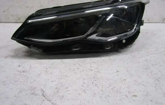 Volkswagen Golf VIII Headlight/headlamp 5H1941005B