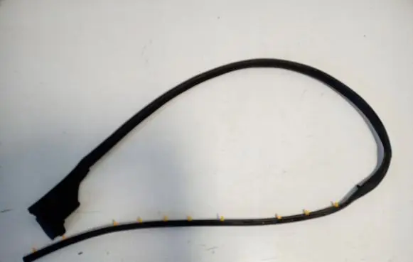 Citroen C5 Aircross Front door rubber seal 9816908680
