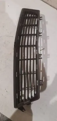 Opel Tigra B Front bumper lower grill 93162183