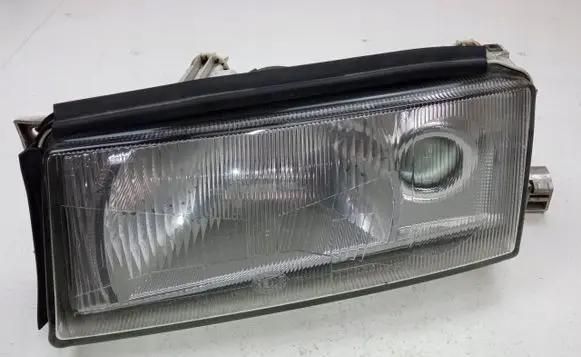 Skoda Octavia Mk1 (1U) Headlight/headlamp
