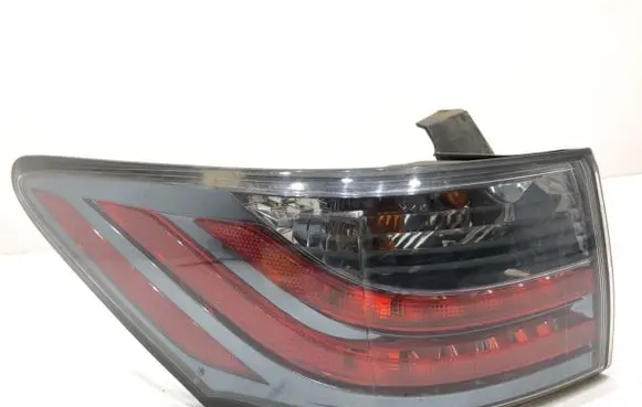 Lexus CT 200H Rear/tail lights 