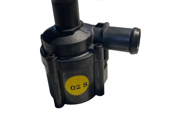 Audi A6 S6 C8 4K Electric auxiliary coolant/water pump 4K0121601B