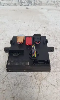 Audi A4 S4 B7 8E 8H Comfort/convenience module 8E0907279N