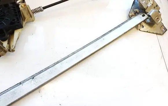 Mitsubishi Space Star Sliding door window regulator with motor