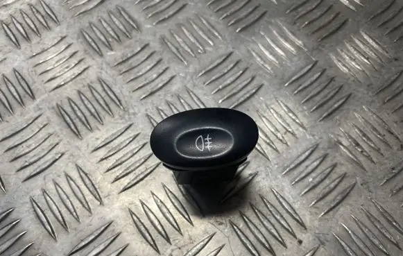 Hyundai Santa Fe Fog light switch 864W0140