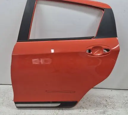 Toyota Yaris Rear door