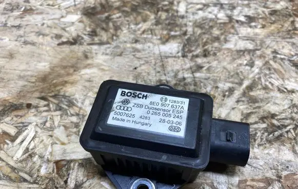 Bentley Flying Spur ESP acceleration yaw rate sensor 8E0907637A