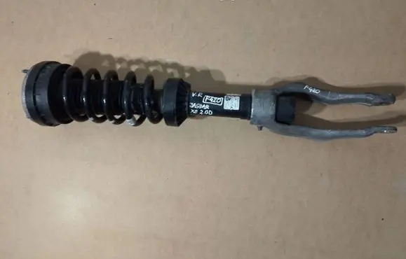 Jaguar XF X260 Front shock absorber/damper HX6318B037FC